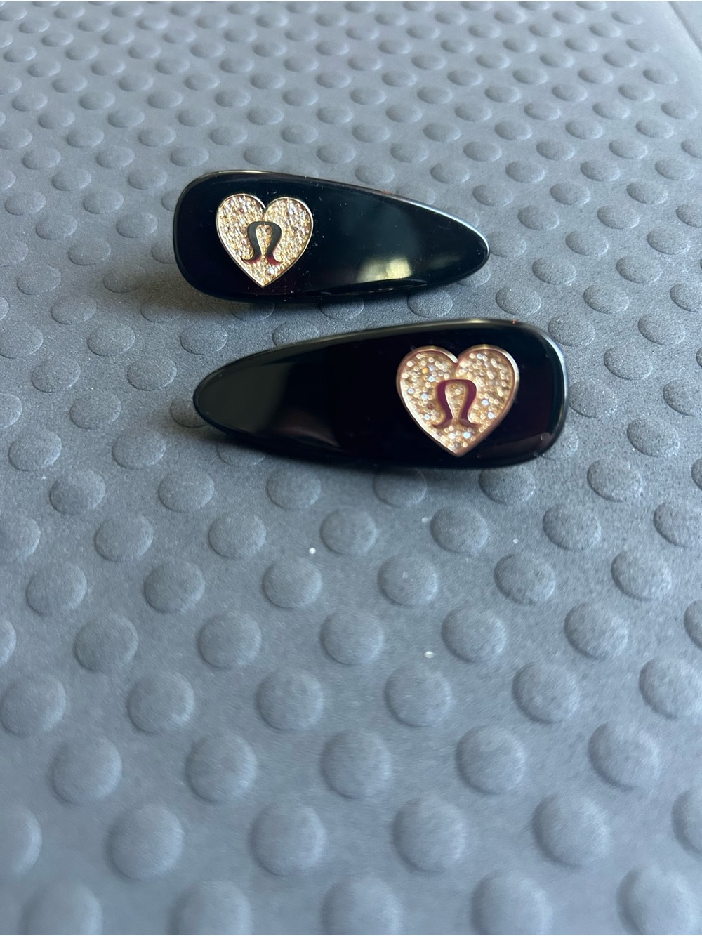 lululemon athletica Black Hair Clip Pair with Gold Sparkle Heart Logo